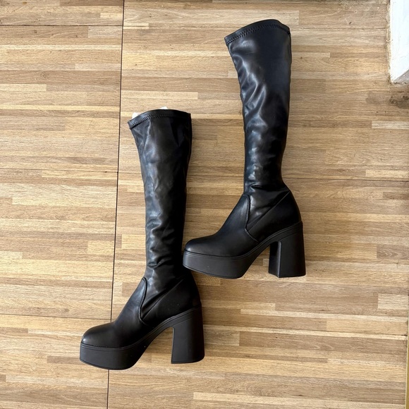 Steve Madden PHOENIX black leather platform heel boots, women’s size 6 - Picture 7 of 8